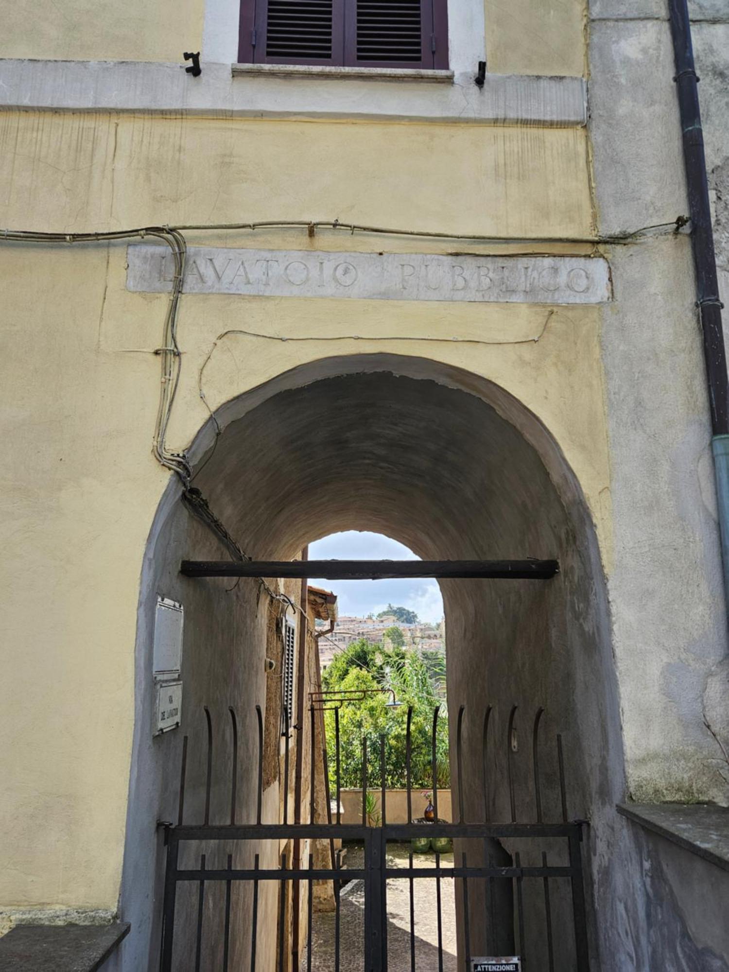 L' Antico Lavatoio Bed & Breakfast Rignano Flaminio Екстериор снимка